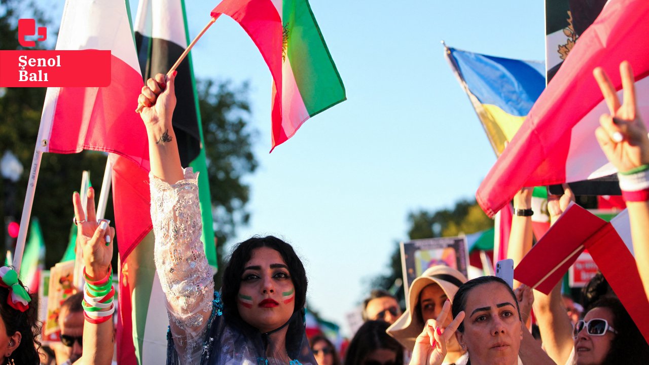 İran'da kadın olmak: Din-siyaset sarmalında 'hiçlik'