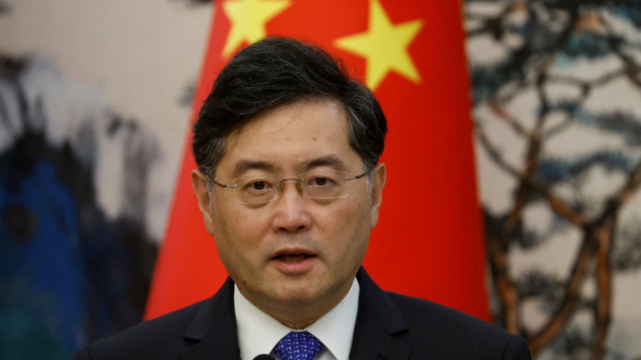 Eski Çin Dışişleri Bakanı hakkında yeni iddia: 'Qin Gang evlilik dışı ilişki nedeniyle görevden alındı'