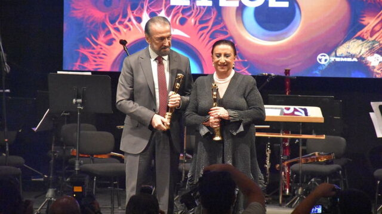 Adana Altın Koza'da Onur Ödülleri, Perran Kutman ve Cihan Ünal'ın oldu