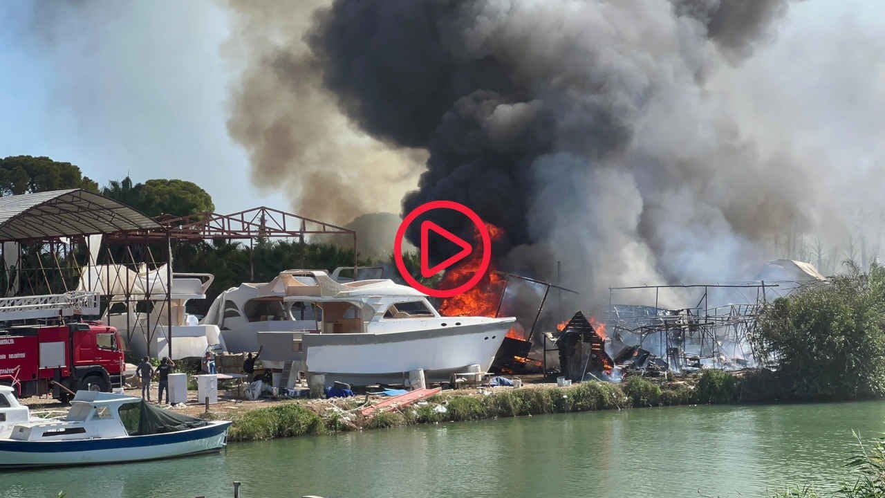 Antalya'daki orman yangını tersanedeki lüks teknelere sıçradı