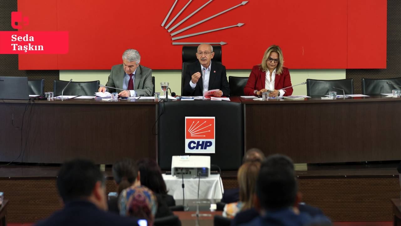 CHP PM toplantısı başladı: Kurultay tarihi ve kongrelerdeki tartışma görüntüleri görüşülecek