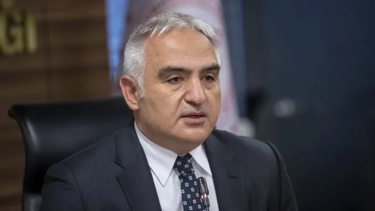 Kültür Bakanı Ersoy'dan Altın Portakal'da sansüre 'terör' kılıfı