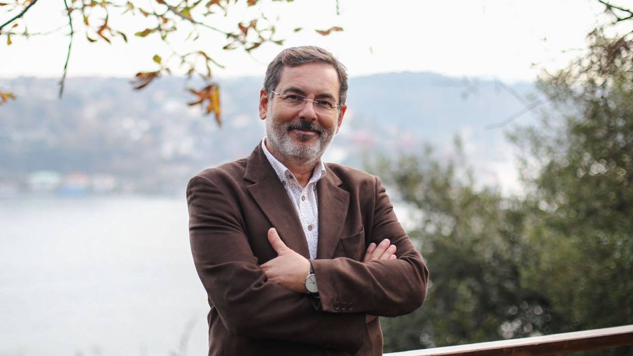 Boğaziçi Üniversitesi akademisyeni Murat Gülsoy'un üniversiteye girişi yasaklandı