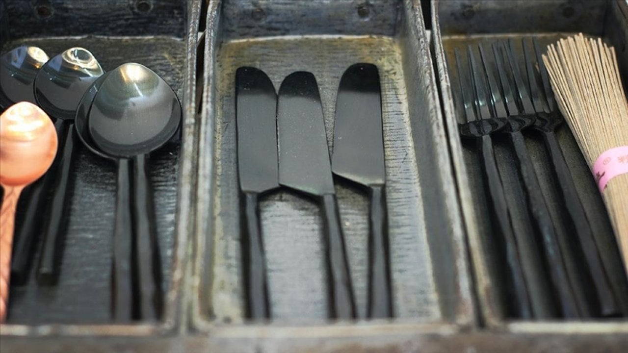 İngiliz hükümetinden yeni adım: Tek kullanımlık plastik çatal, bıçak ve tabaklar yasaklanıyor