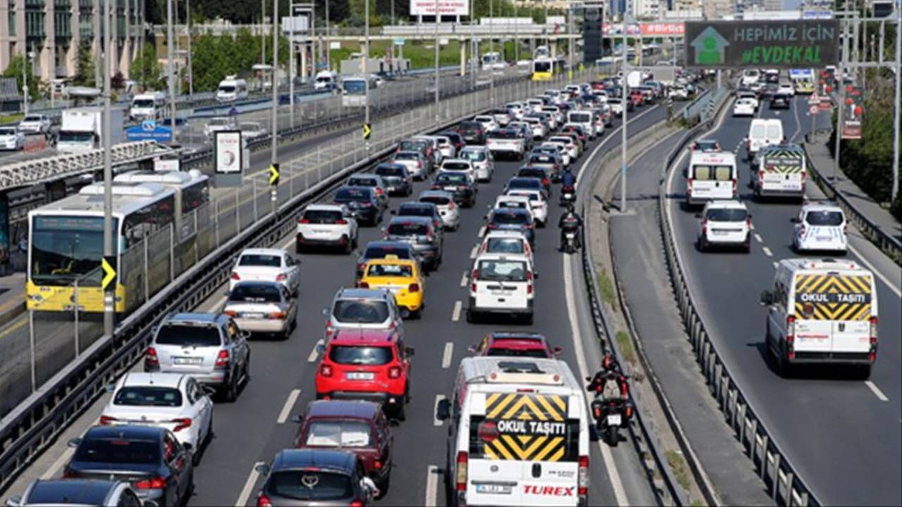 İstanbul'da yarın bazı yollar trafiğe kapatılacak