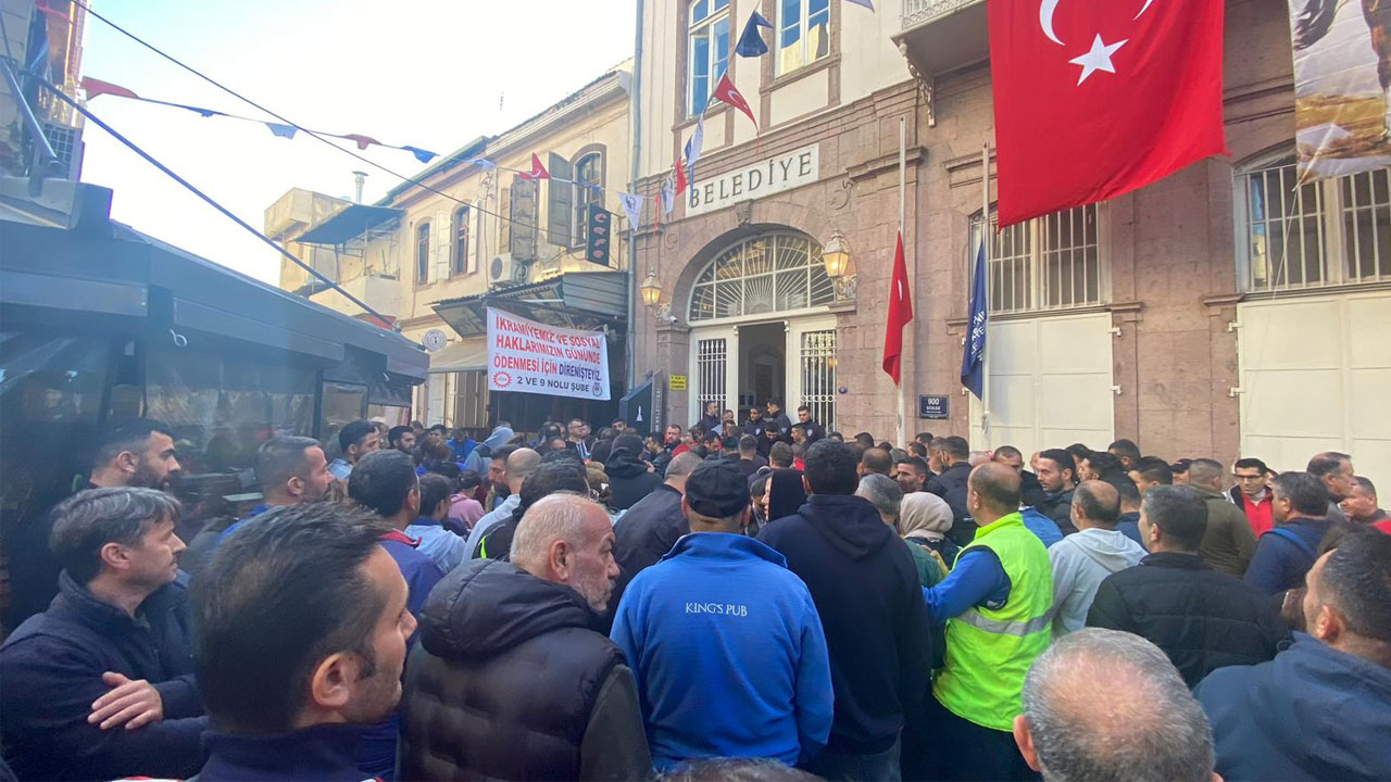 İzmir Büyükşehir’de ikramiye krizi: 11 bin işçi iş bıraktı