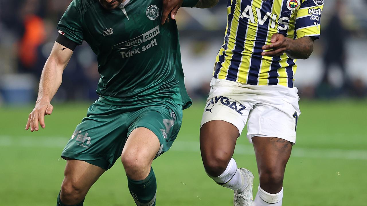 Fenerbahçe sahasında 7 golle kazandı