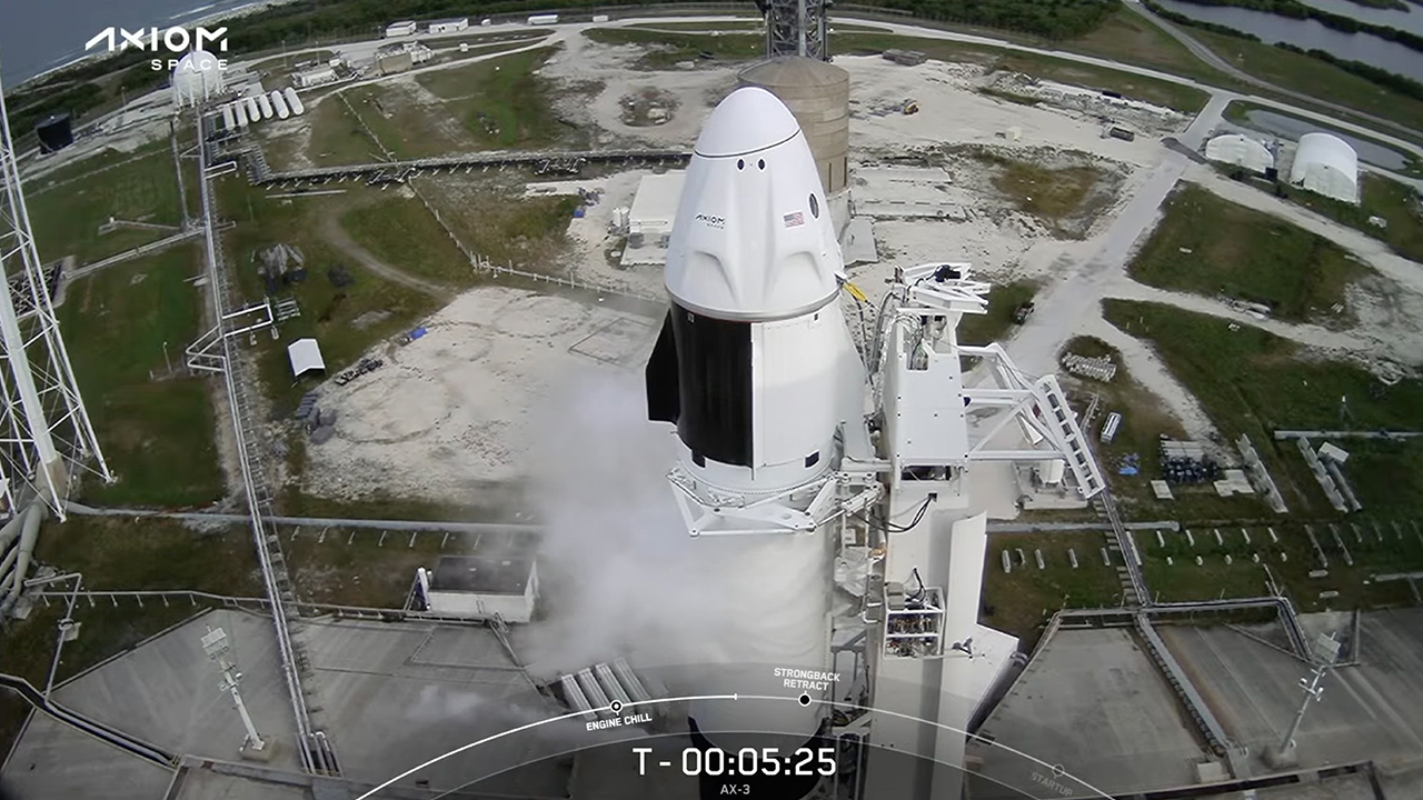 Gezeravcı'nın da içinde yer aldığı SpaceX'e ait uzay aracı fırlatıldı