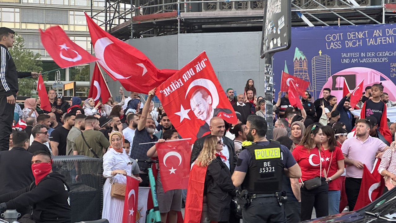 Almanya siyasetinde 'DAVA' alarmı: 'Erdoğan'ın şubesine ihtiyaç yok'