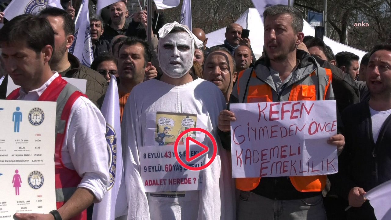 Kadıköy'de EYT eylemi: Kademeyi veren oyumuzu alacak