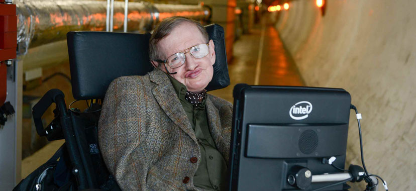 Stephen Hawking uzaya gidiyor