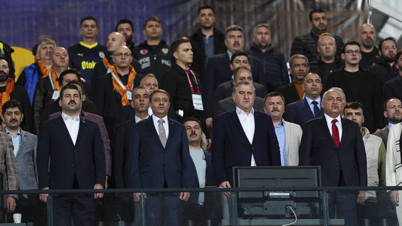 Fenerbahçe'nin sahayı terk etmesinin ardından CHP Spor Kurulu'ndan TFF'ye istifa çağrısı
