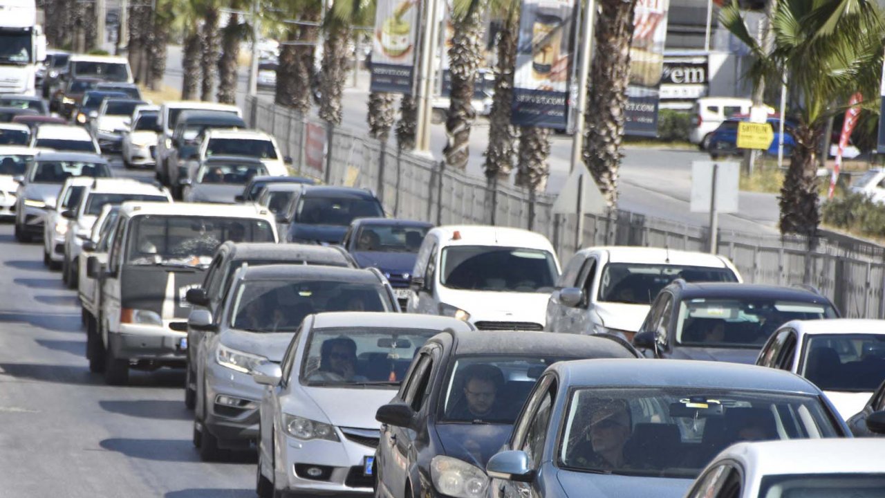 Bodrum'a son 24 saatte 15 bin araç giriş yaptı
