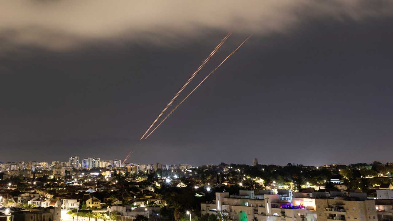 Arrow'dan Demir Kubbe'ye: İsrail'in çok katmanlı hava savunma sistemleri nasıl çalışıyor?