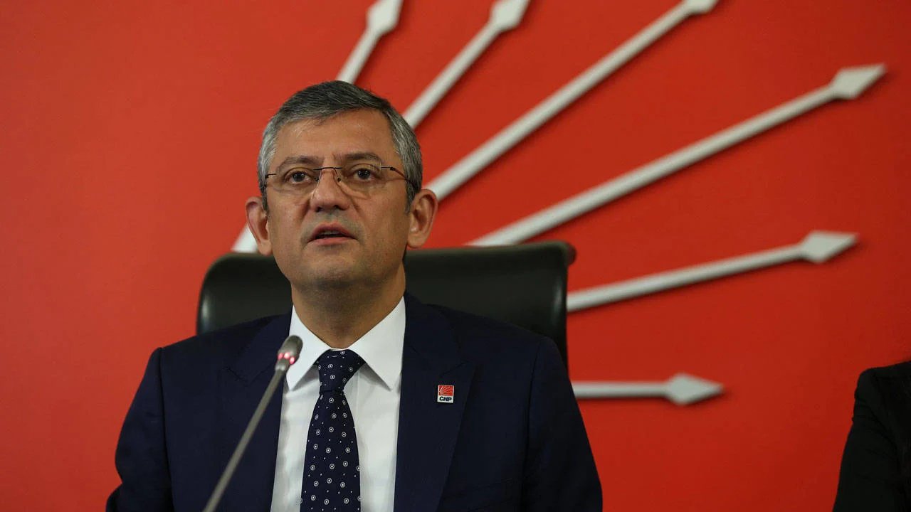 CHP Genel Başkanı Özel duyurdu: Filistin programı ertelendi