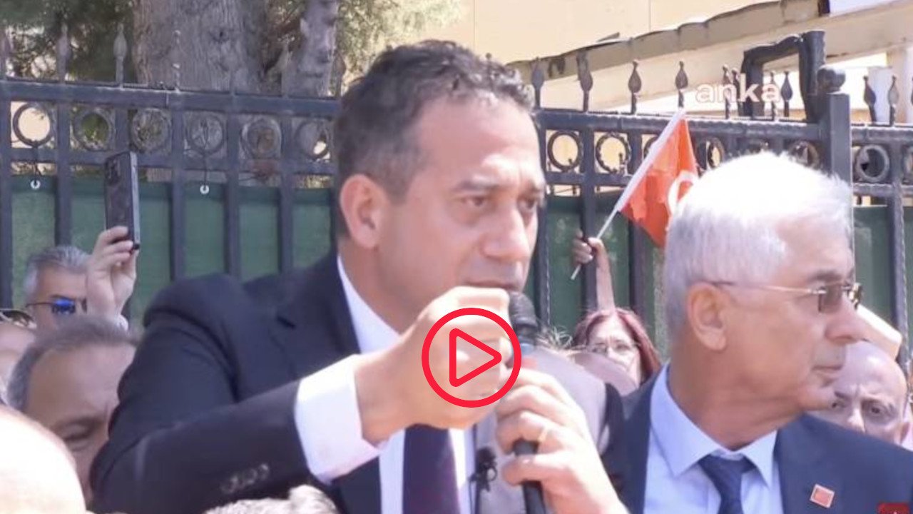 CHP'den adliye önünde açıklama: 'Kepez Belediye Başkanımız hukuksuz, dehşet verici bir kararla tutuklandı'