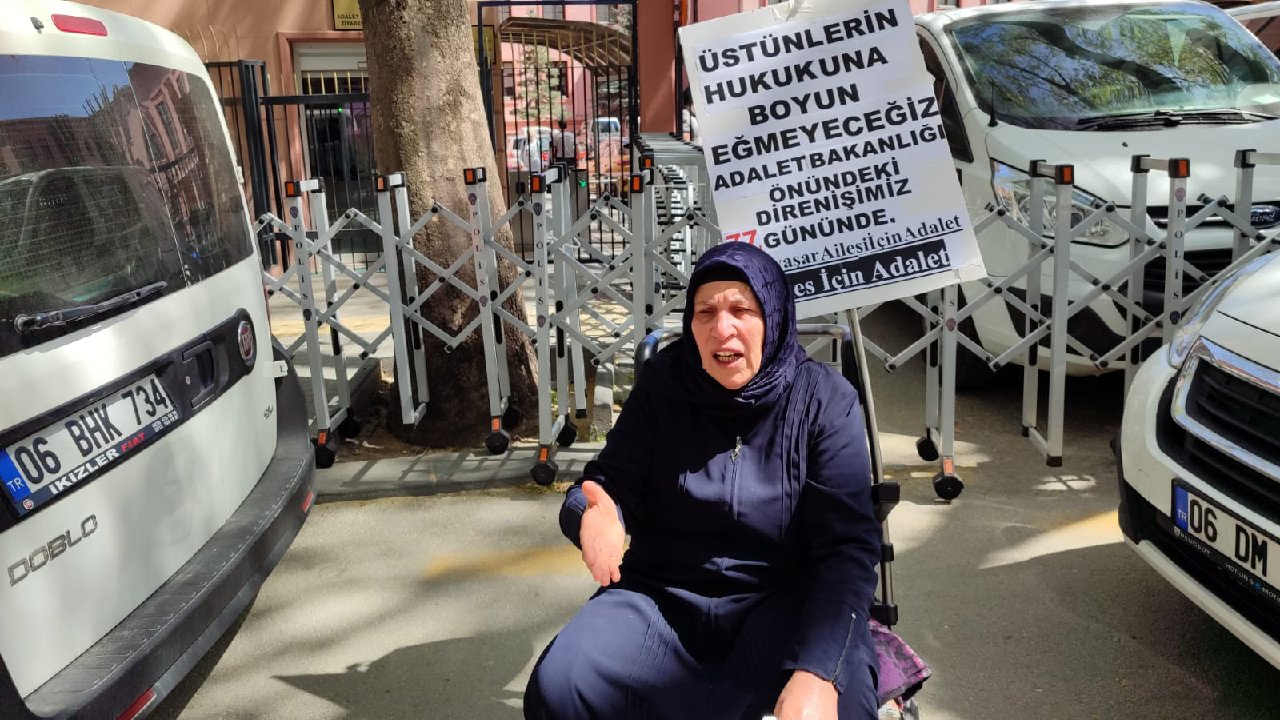 Adalet talebi bariyerleri de aştı: Emine Şenyaşar, tüm engellemelere rağmen eylemini sürdürdü