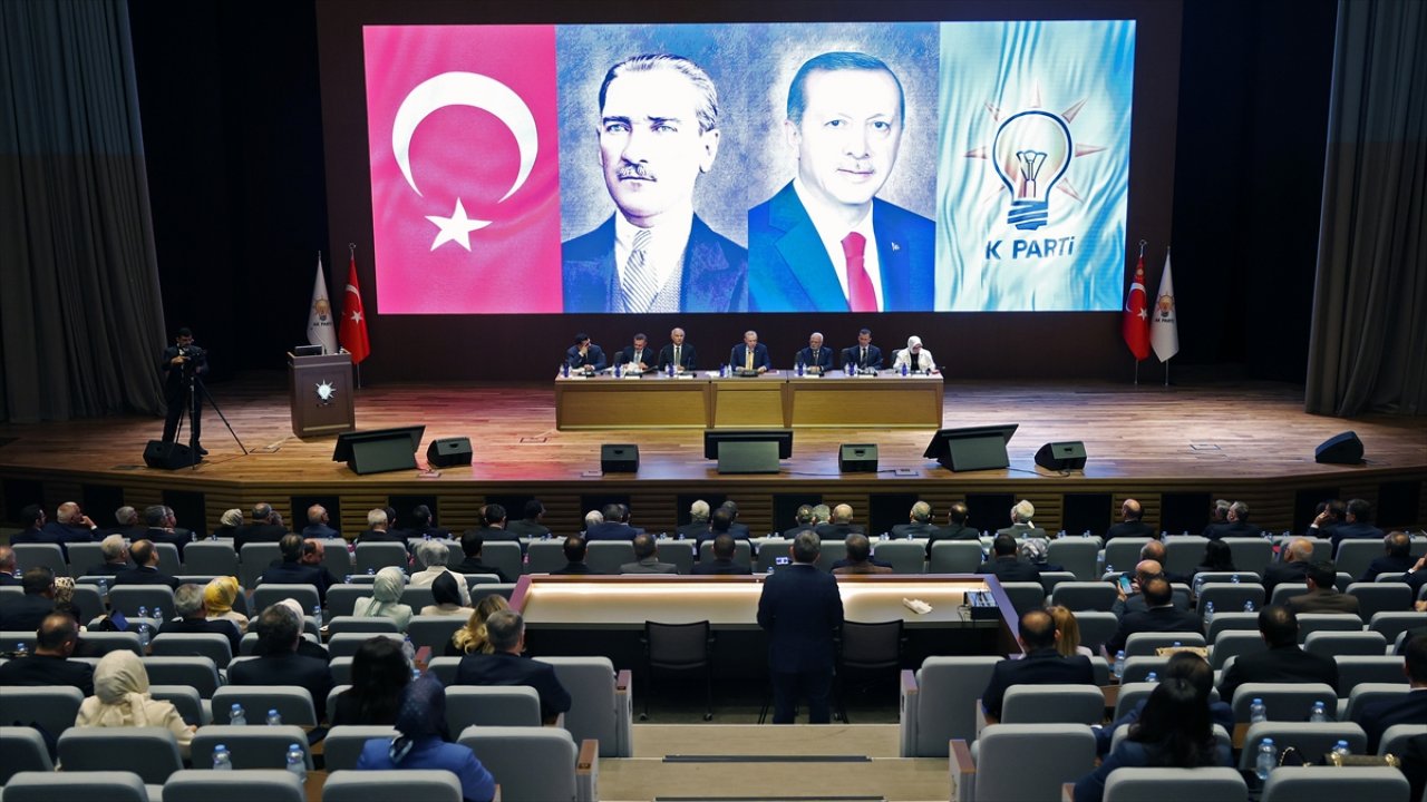 AKP kulisi: Erdoğan MKYK'de ne dedi, hangi mesajları verdi?