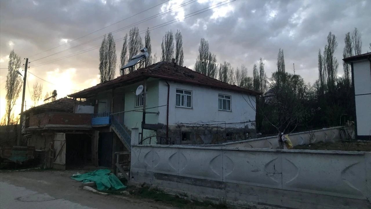 Tokat'taki 5,6'lık deprem Yozgat'ta hasara neden oldu