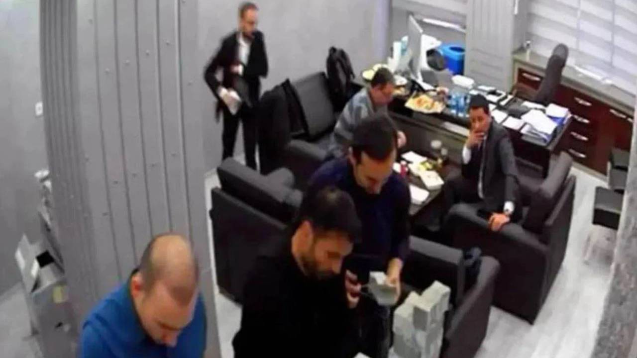 CHP'ye 'para sayma’ soruşturması: İfade işlemleri devam ediyor