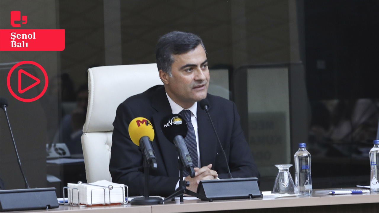 Van Büyükşehir Belediyesi Eşbaşkanı Zeydan: Kayyım belediyeyi 8,5 milyar TL borca sokmuş
