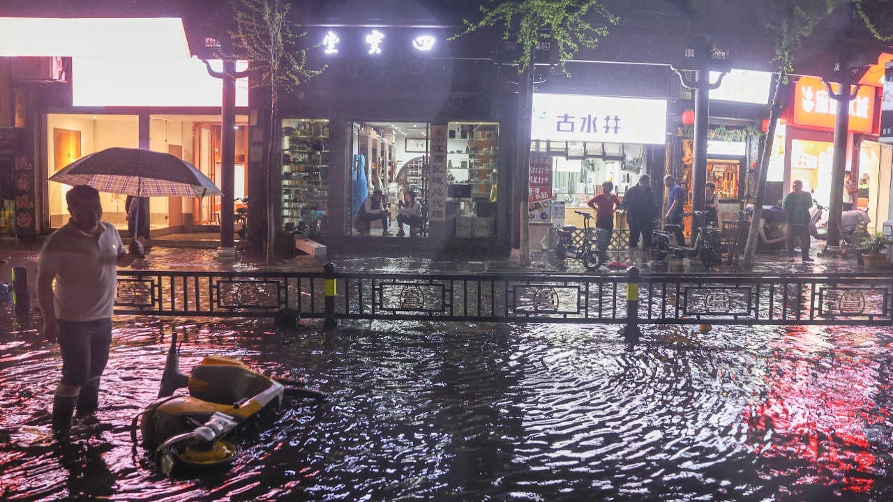 Çin'de sel tehlikesi: 127 milyon kişi için alarm verildi