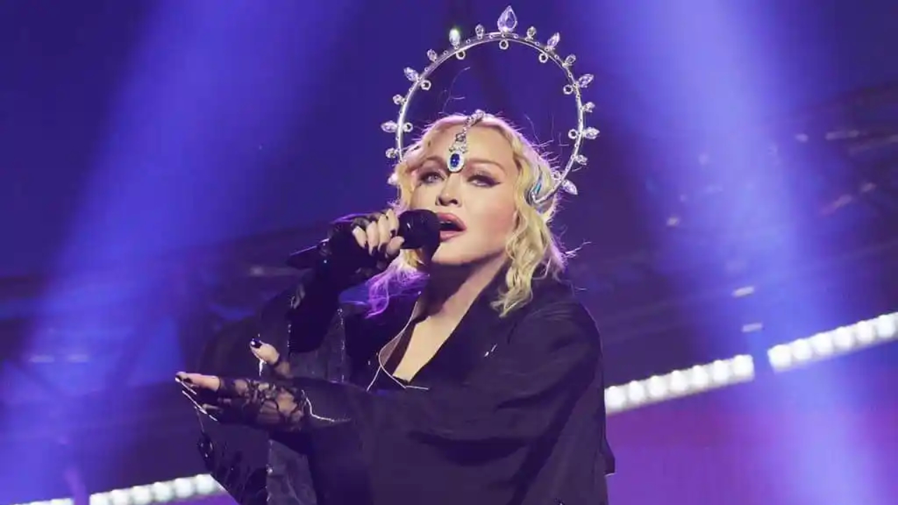 Konsere geç çıkan Madonna'ya, hayranları toplu dava açtı
