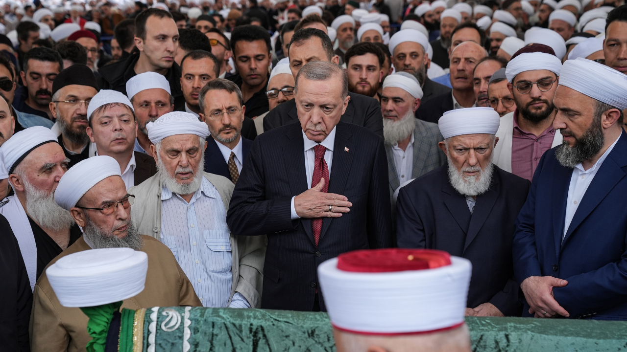 Erdoğan, İsmailağa lideri Hasan Kılıç’ın cenazesine katıldı