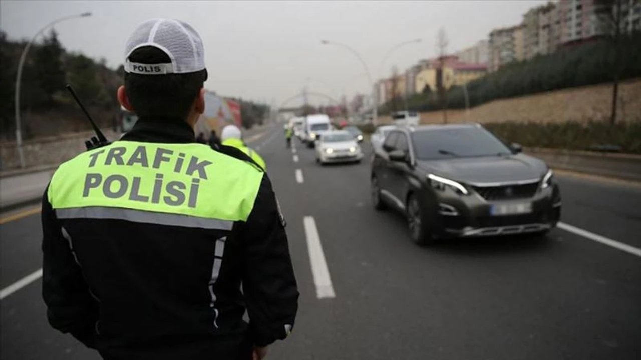 Kağıthane'de drift yapan sürücüye 32 bin lira ceza kesildi