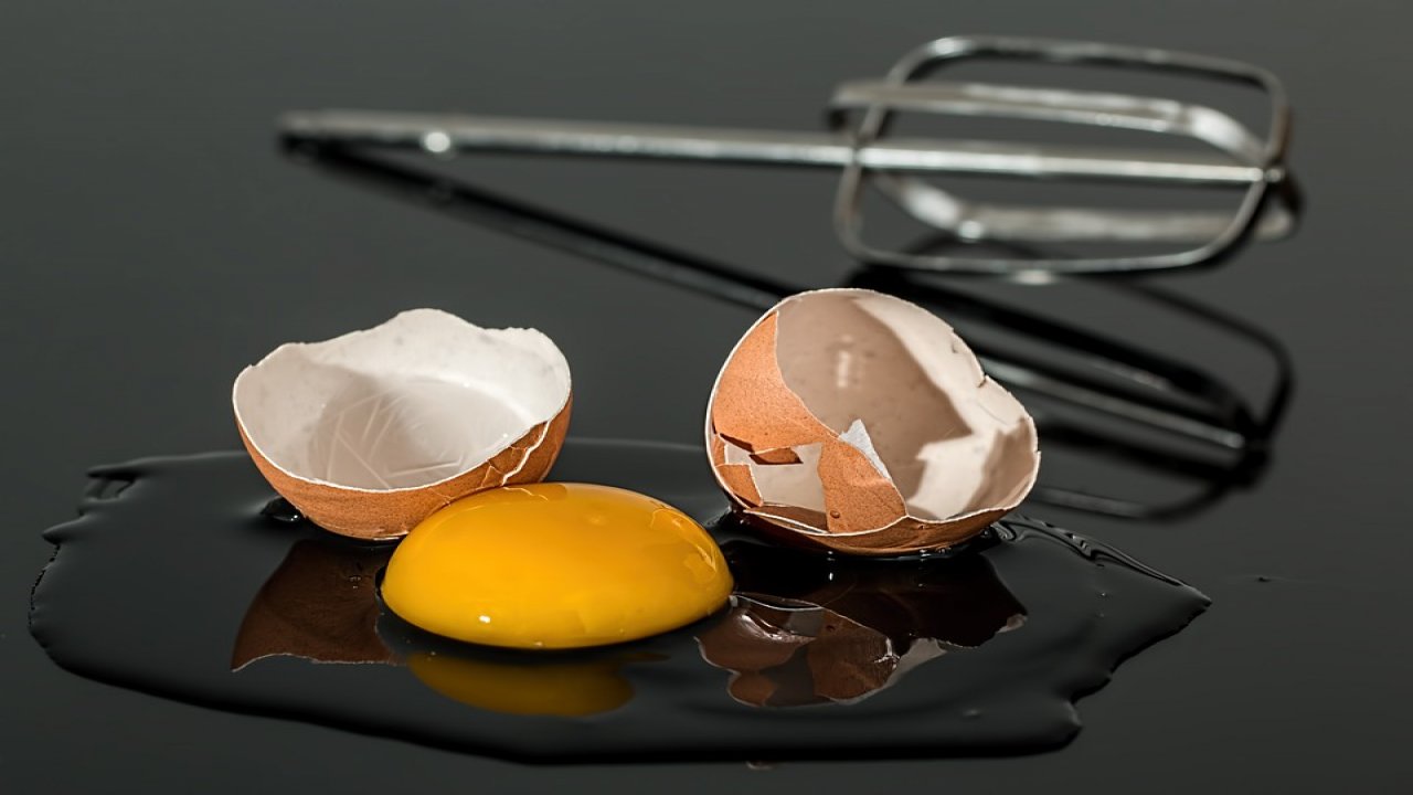 Yumurtanın besin değerini yok eden alışkanlık! Yıllarca meğer yanlış yapmışız