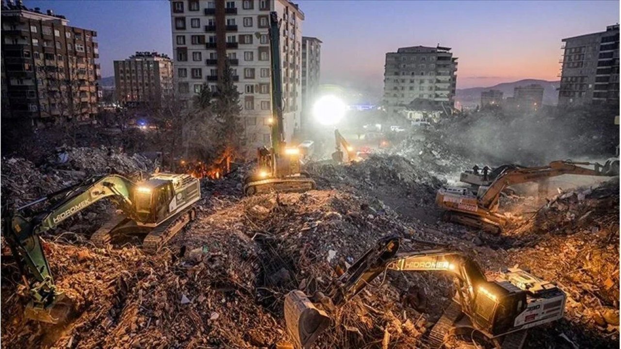 Maraş'ta depremde 52 kişinin öldüğü Reyyan Apartmanı'na ilişkin davanın görüldü, duruşma 5 Temmuz'a ertelendi