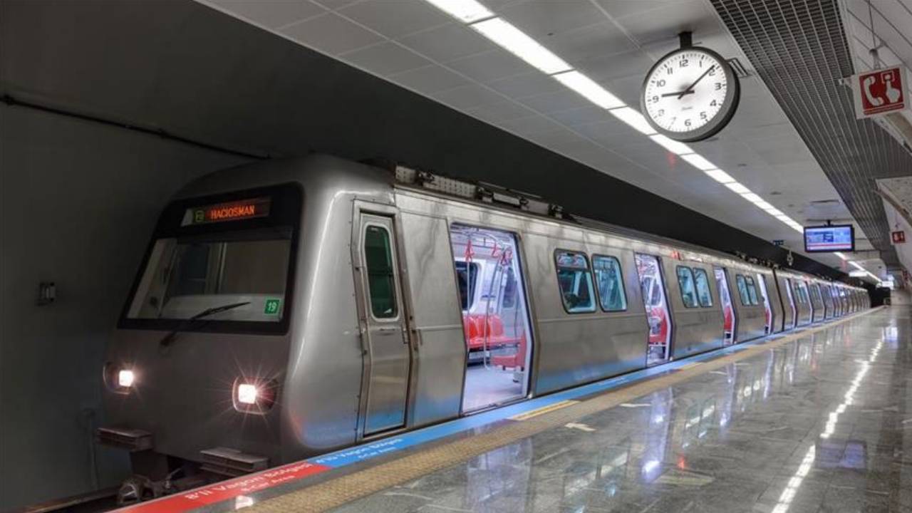 Yenikapı-Hacıosman Metro hattında intihar girişimi: Taksim istasyonu kapatıldı