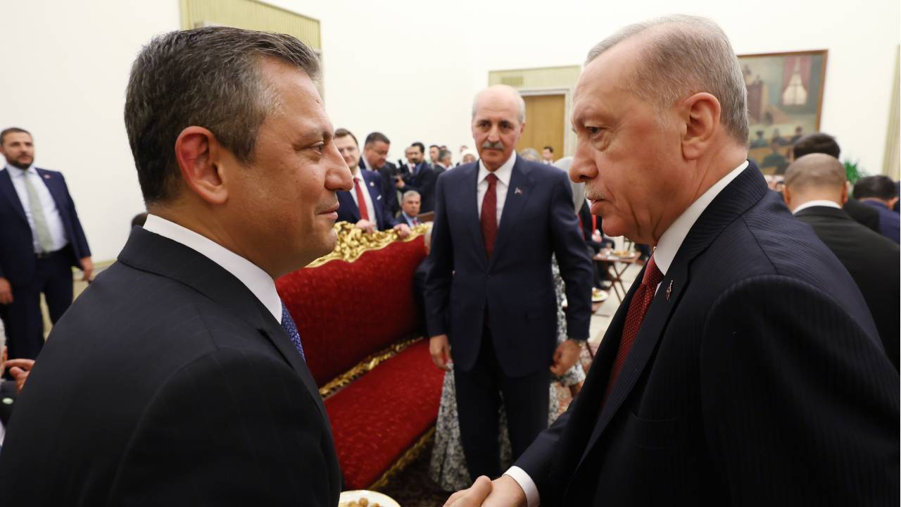 AKP'den Özel - Erdoğan görüşmesine ilişkin açıklama: Masada hangi konular var?