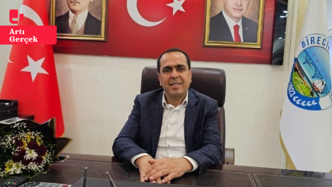 AKP'ye geçeceği iddia edilen başkan DEM Parti'den istifa etti