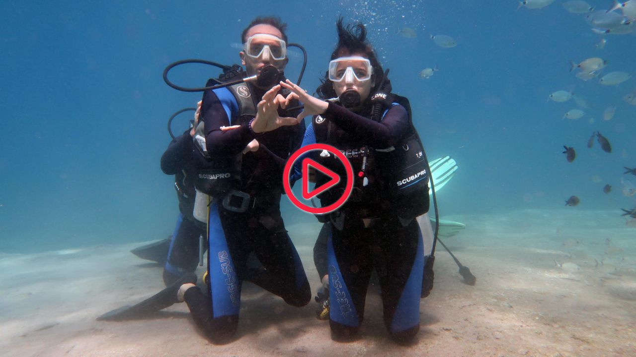 Deniz altında evlilik teklifi: Sürpriz anlar kamerlarla görüntülendi