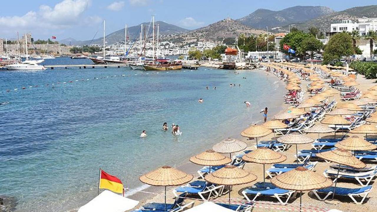 Murat Kurum döneminde hazırlanmıştı: Kıyıları otellere açan yönetmelik iptal edildi