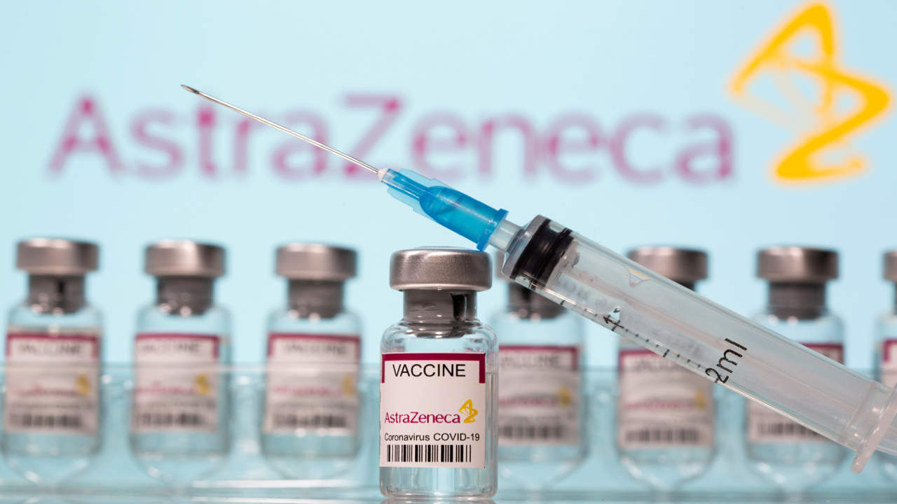 İlk kez kabul ettiler: AstraZeneca'nın Covid aşısı nadir görülen bir yan etkiye neden olabilir  ​​​​​​​