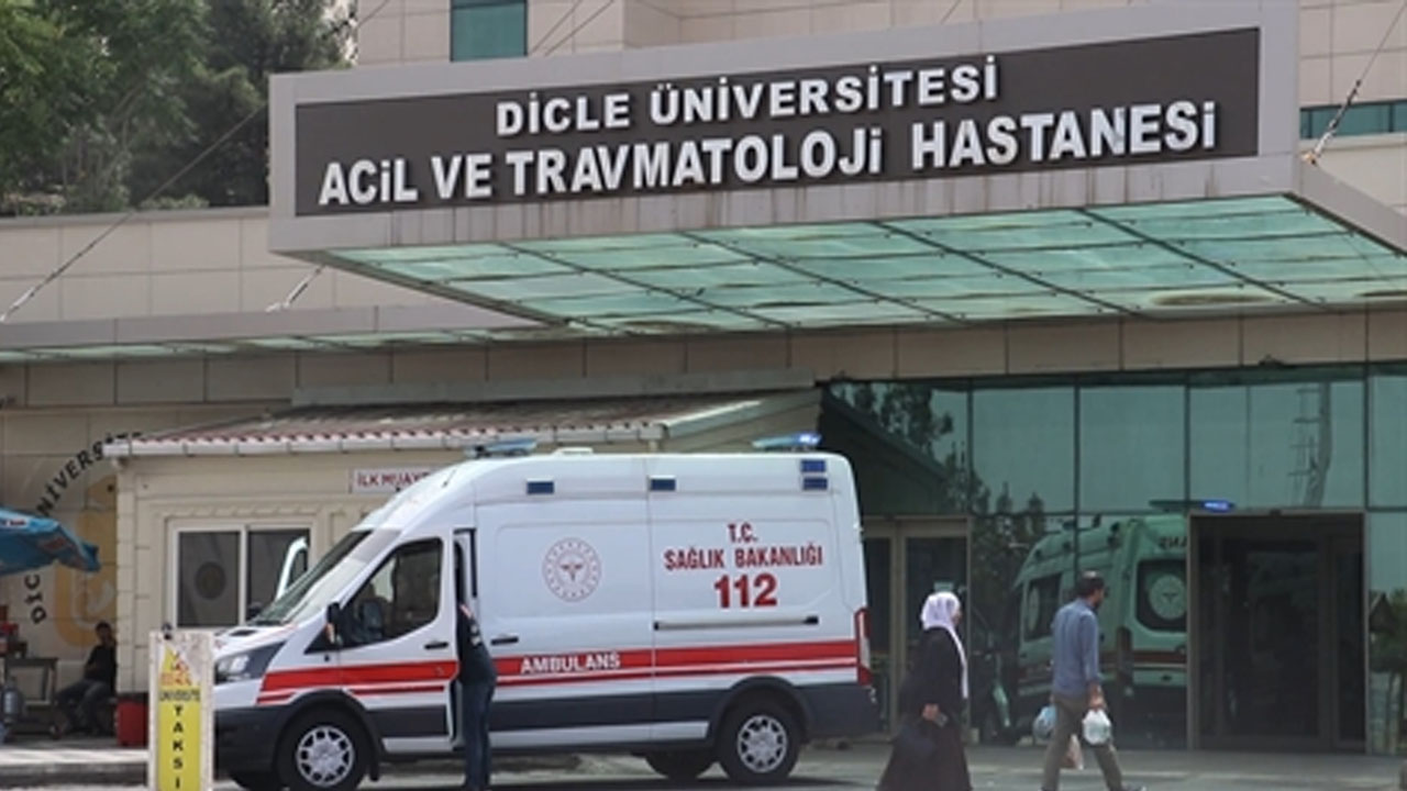 Diyarbakır’da dere kenarında buldukları cisim patladı: Bir ölü, bir yaralı