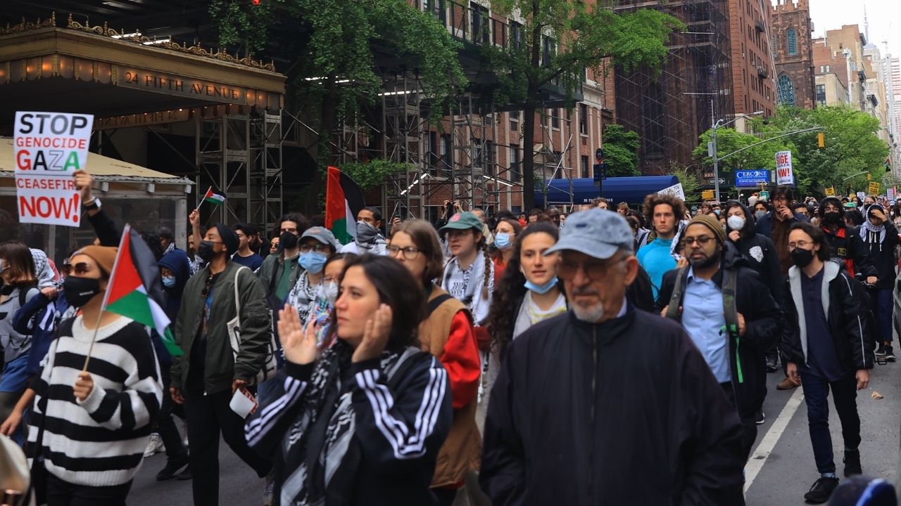 New York'ta üniversite öğrencileri Filistin'e destek gösterisi düzenledi, Evergreen Üniversitesinde talepler kabul edildi