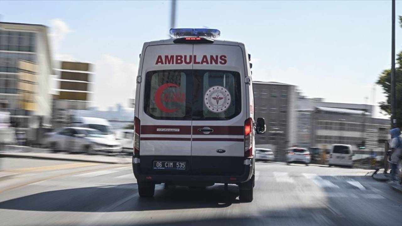 Antalya'da otomobilin çarptığı 15 yaşındaki çocuk öldü
