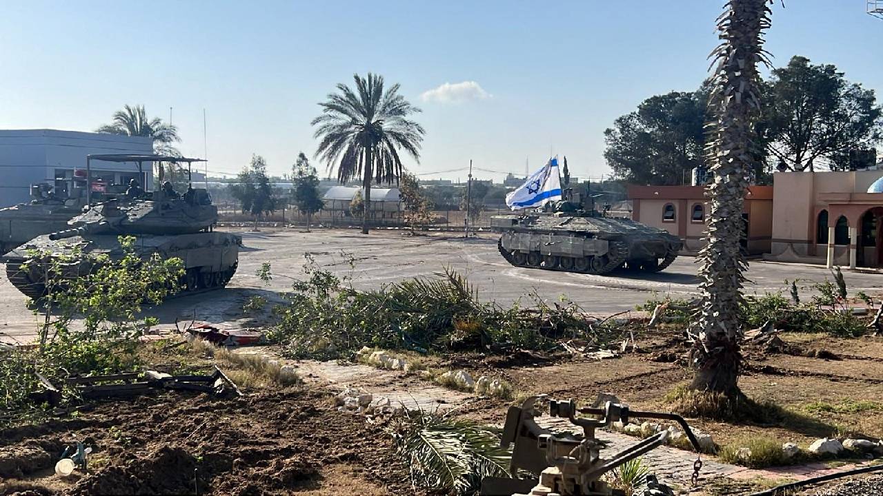 İsrail ordusu kaynakları: Refah Sınır Kapısı'nda Mısır askerleri ateş açtı, çıkan çatışmada bir Mısırlı öldü
