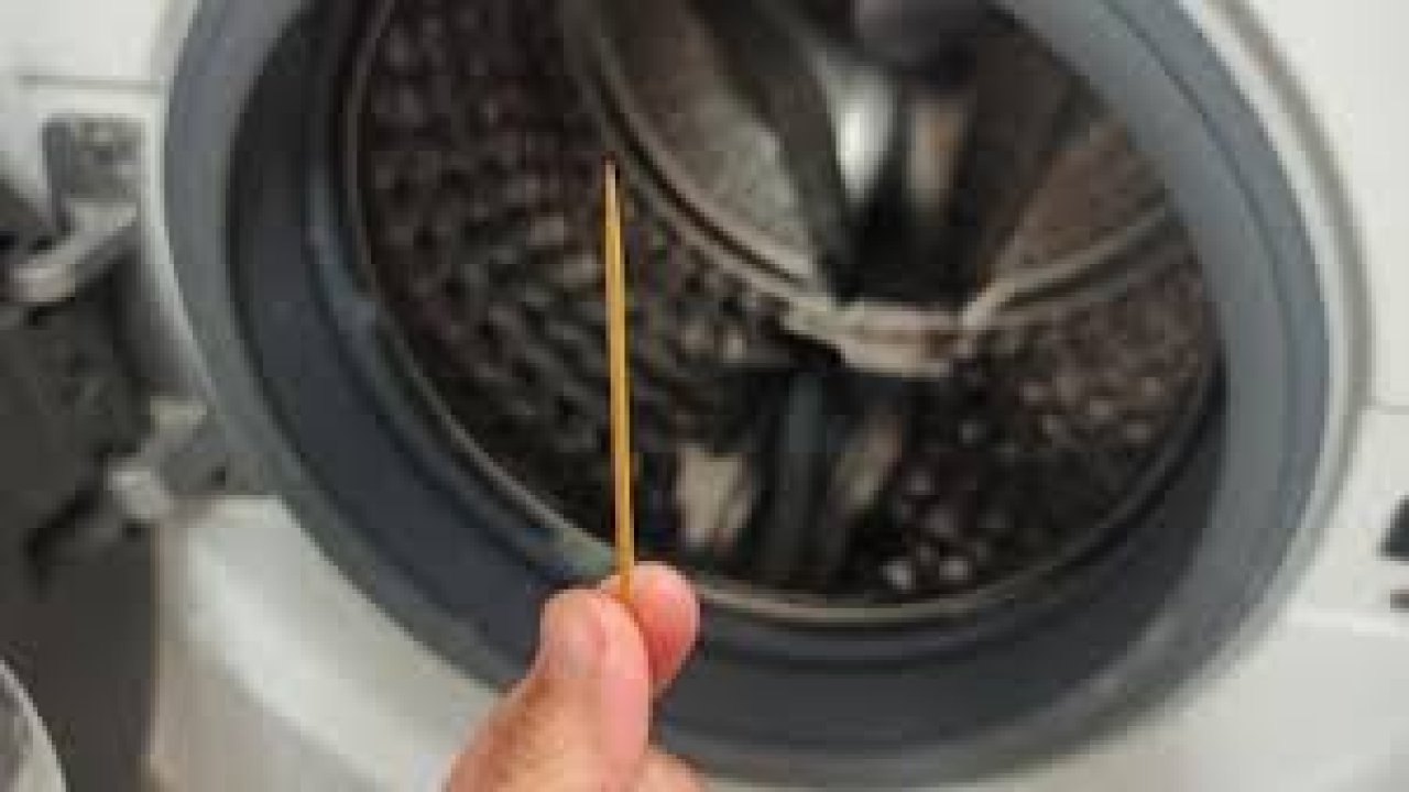 Çamaşır makinesine asla yıkamak için eklememeniz gereken 8 şey! Ömrünü kısaltıyor
