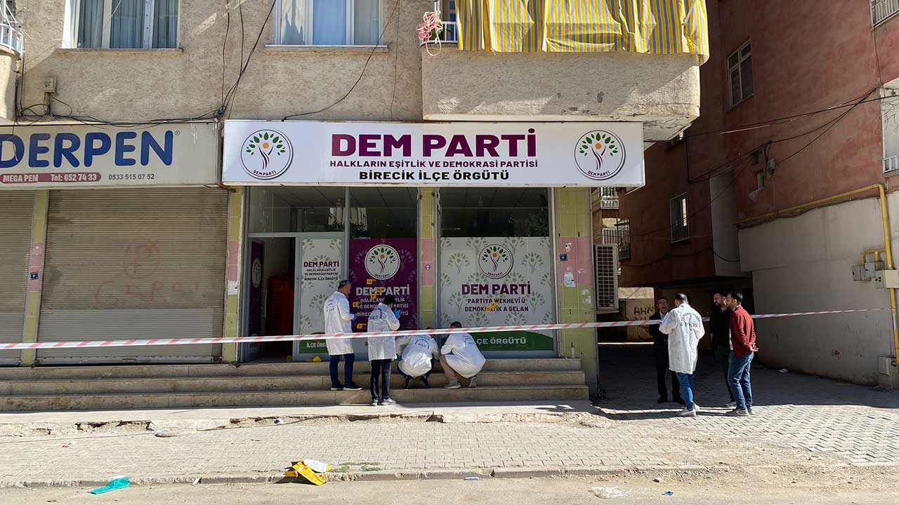 Birecik'te DEM Parti binasına ikinci saldırı