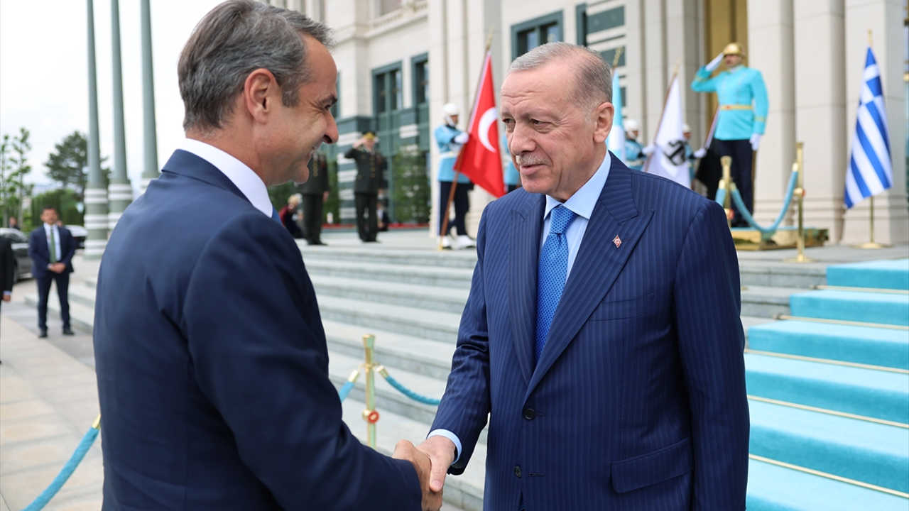 Erdoğan ve Miçotakis'ten işbirliği mesajı