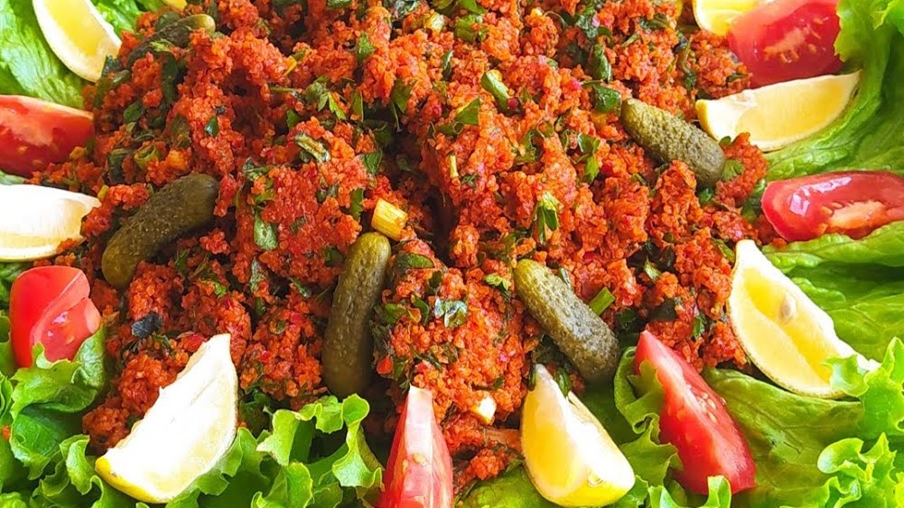 Dünyanın en iyi salataları arasında yer alıyor! Kısır Sivas'ta böyle hazırlanıyor ve lezzeti artıyor
