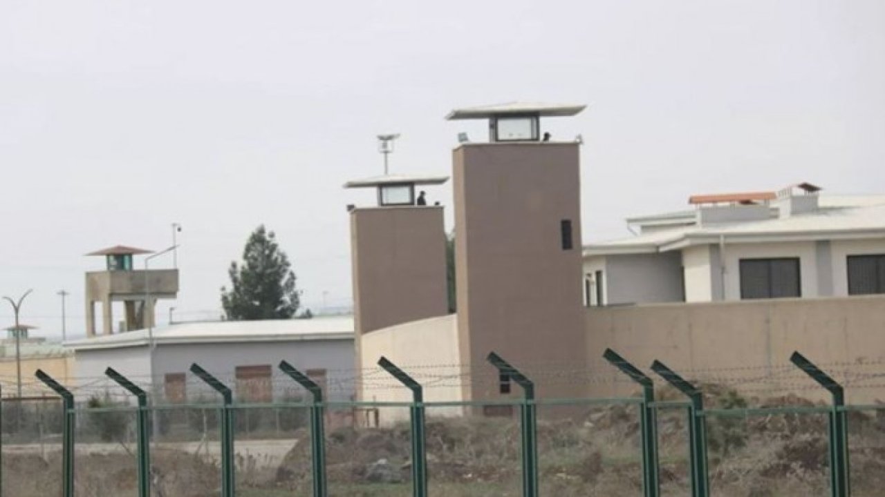 Diyarbakır Cezaevi'nde tutuklu ve çalışanlar yemekten zehirlendi