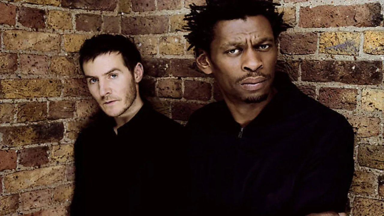 İngiliz trip-hop efsanesi Massive Attack, İstanbul'a geliyor