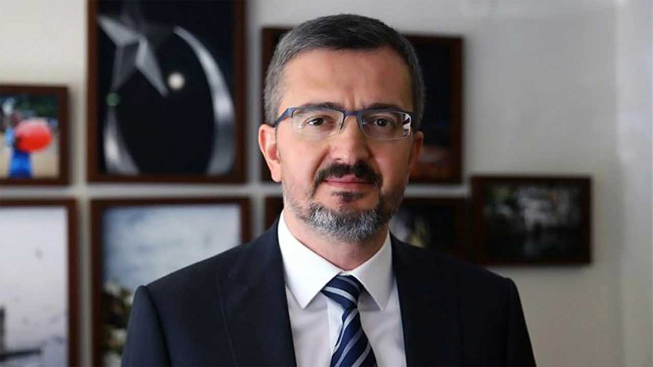 Erdoğan, SETA Vakfı Genel Koordinatörü Burhanettin Duran'ı Dışişleri'ne Bakan Yardımcısı olarak atadı