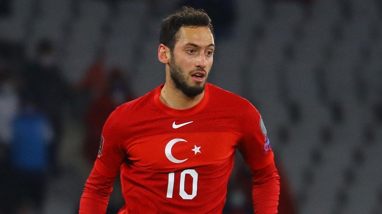 Çalhanoğlu: Ülkeme geldiğimde dışlanmış gibi hissediyorum