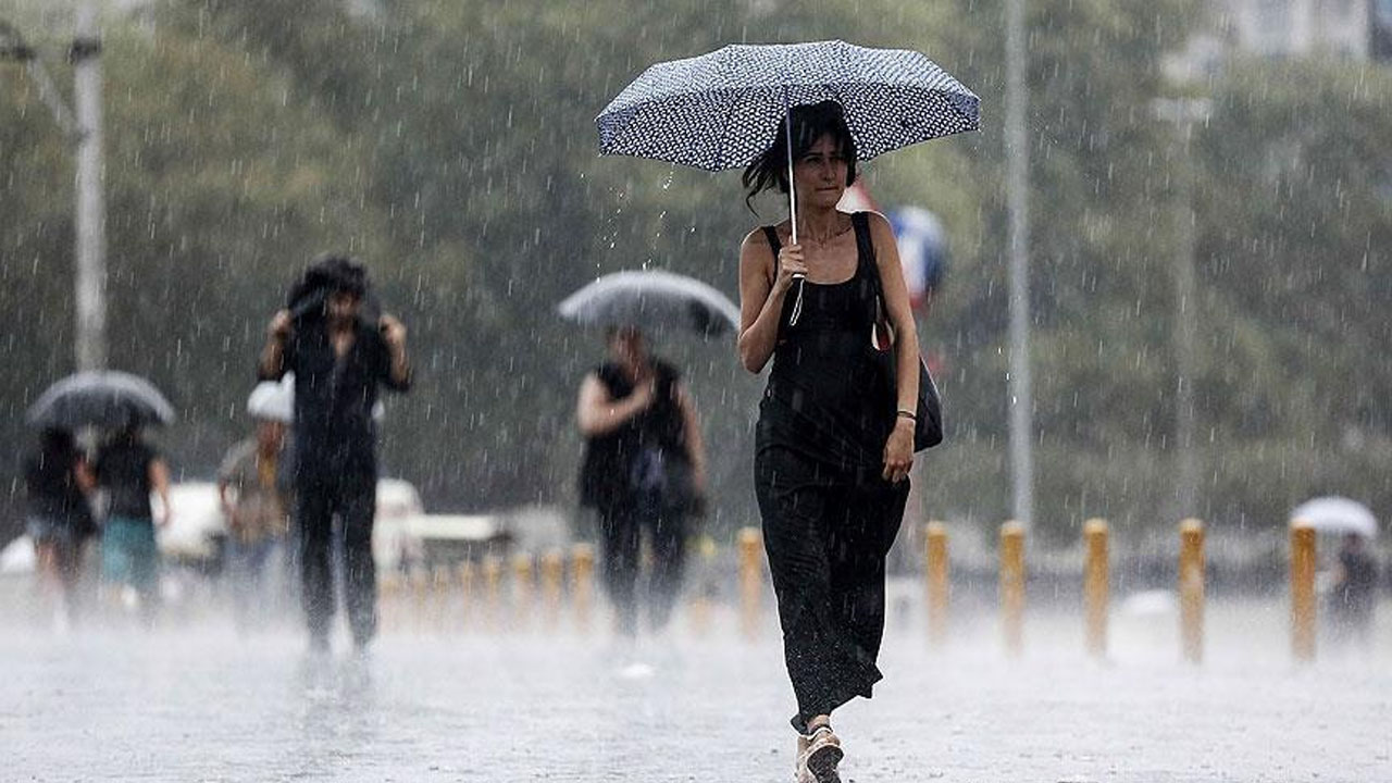 Meteoroloji uyardı: Bazı kentlerde sağanak yağış devam ediyor